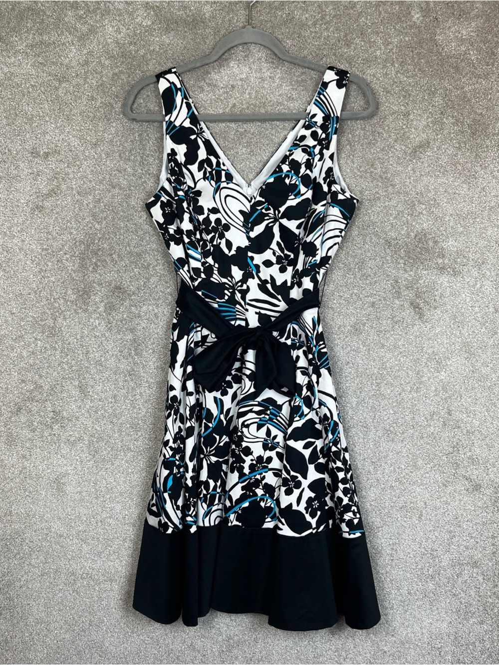 Jones Wear Dress Womens 10 Black Blue Floral Cotton Blend Sleeveless Flare-5196